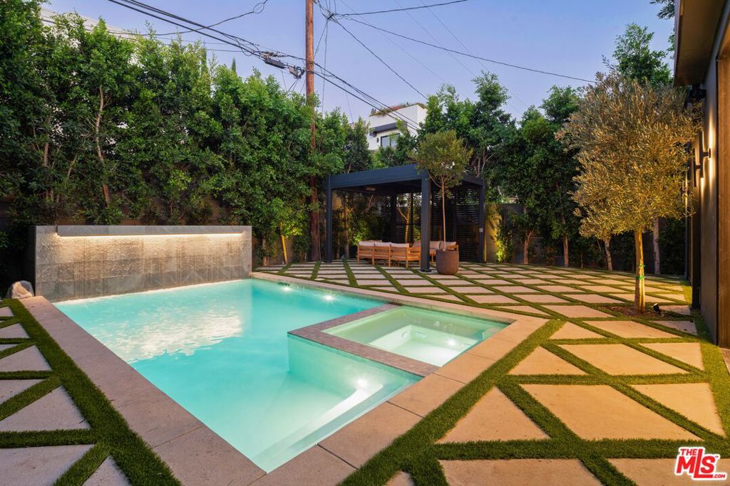 main property photo 42