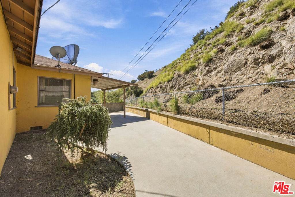 main property photo 22