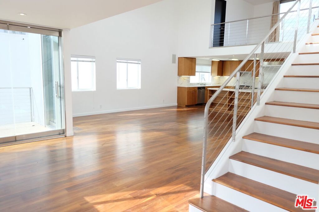 main property photo 66