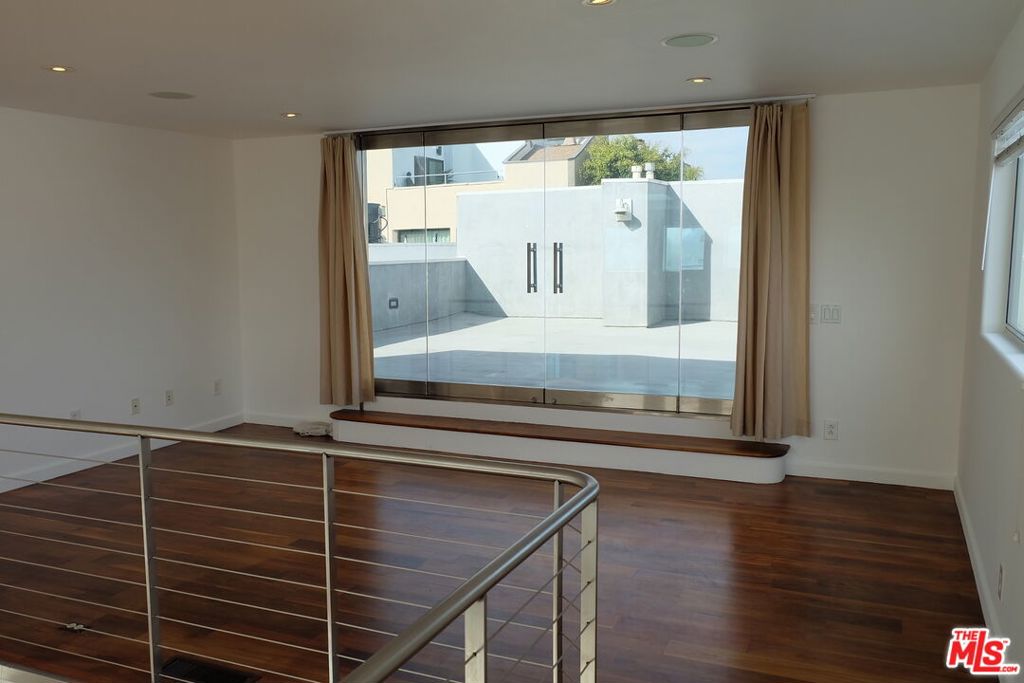 main property photo 67