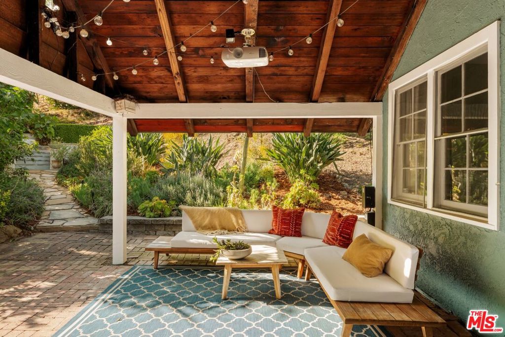 main property photo 16