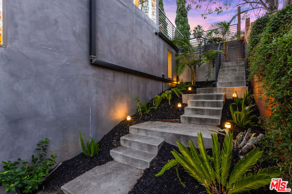 main property photo 58