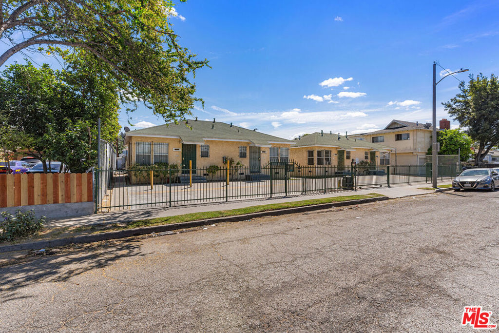 main property photo 1