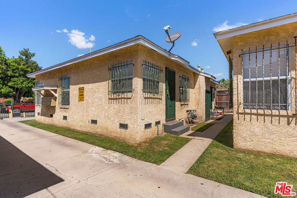 main property photo 4