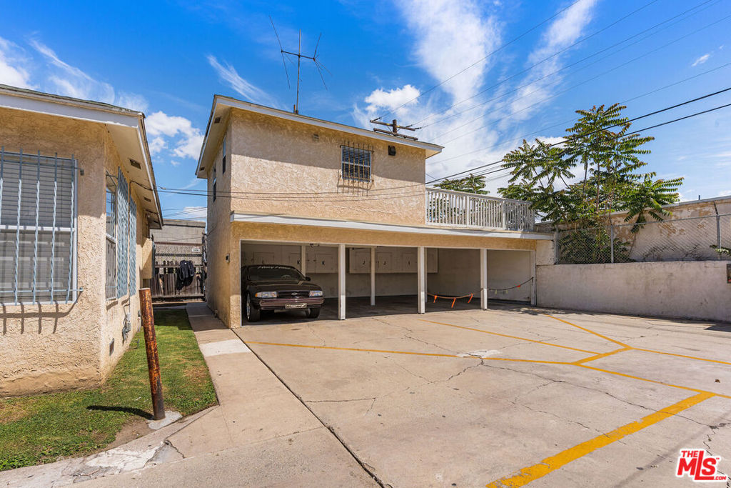 main property photo 8