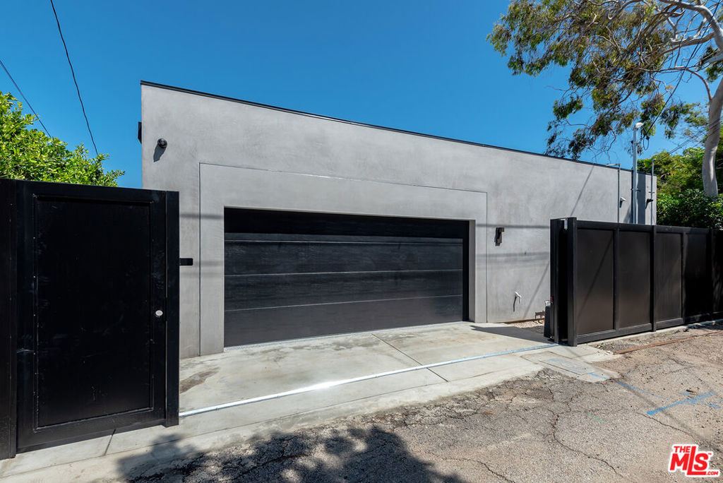 main property photo 56