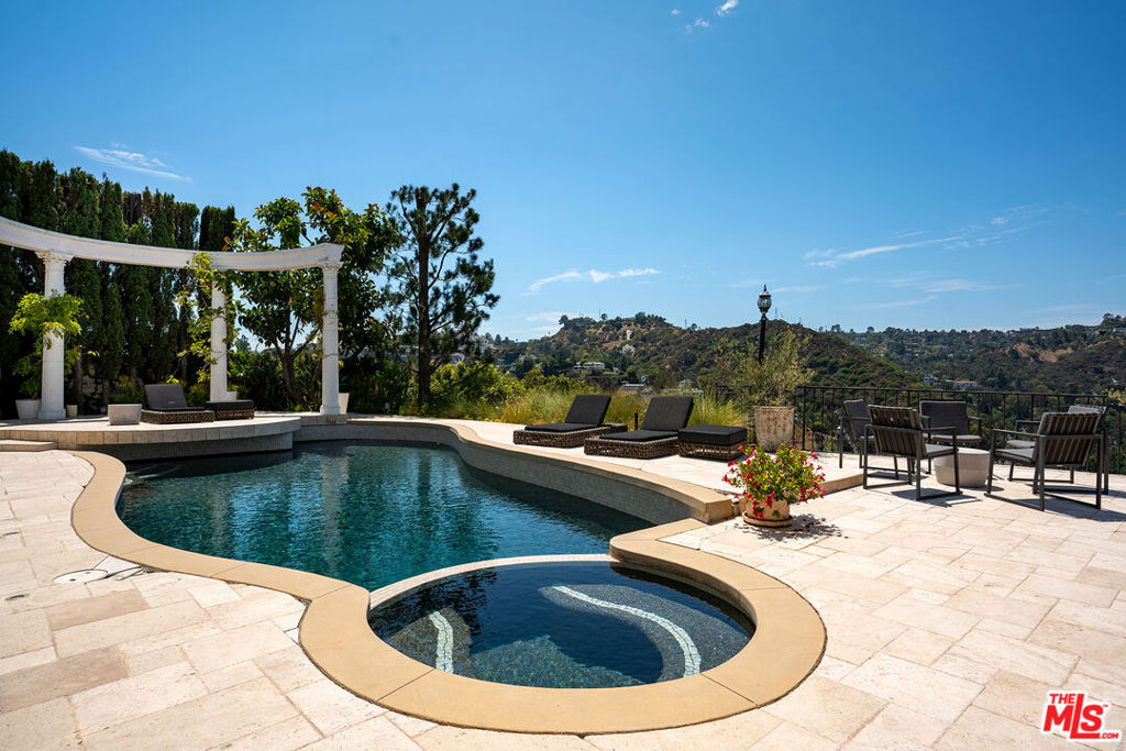 main property photo 60