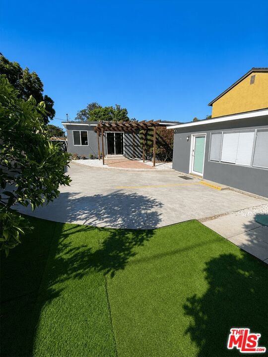 main property photo 20