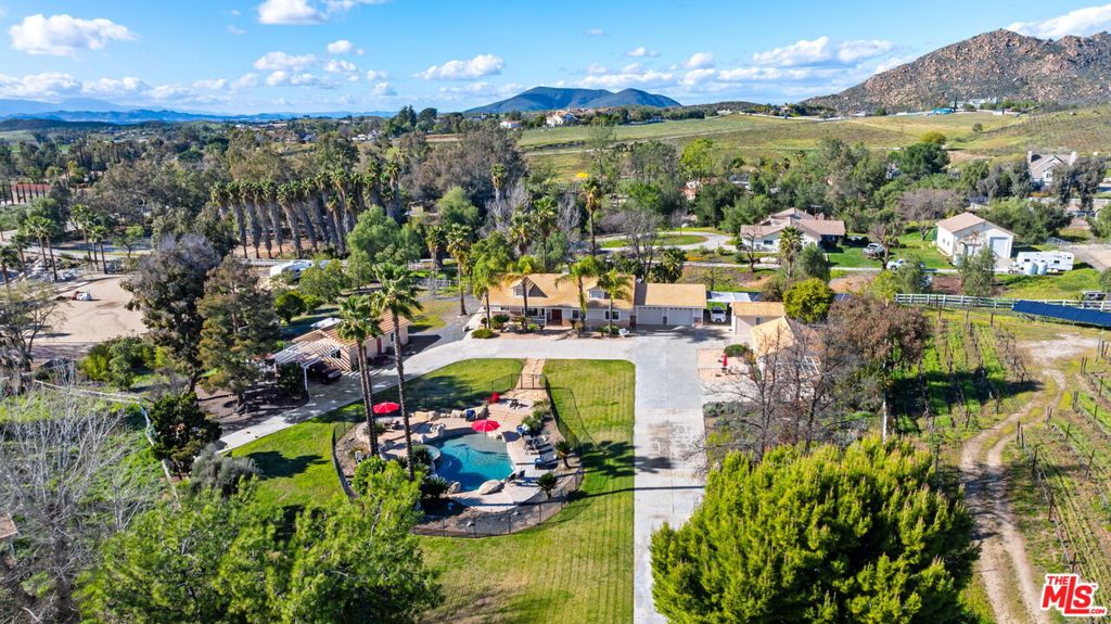 main property photo 16