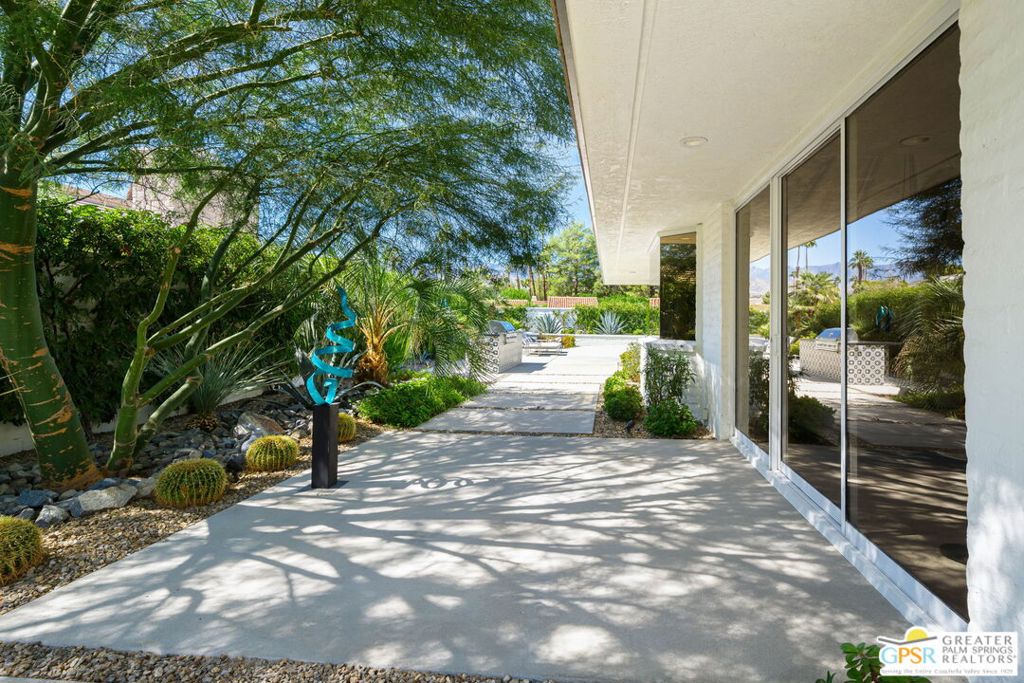 main property photo 50