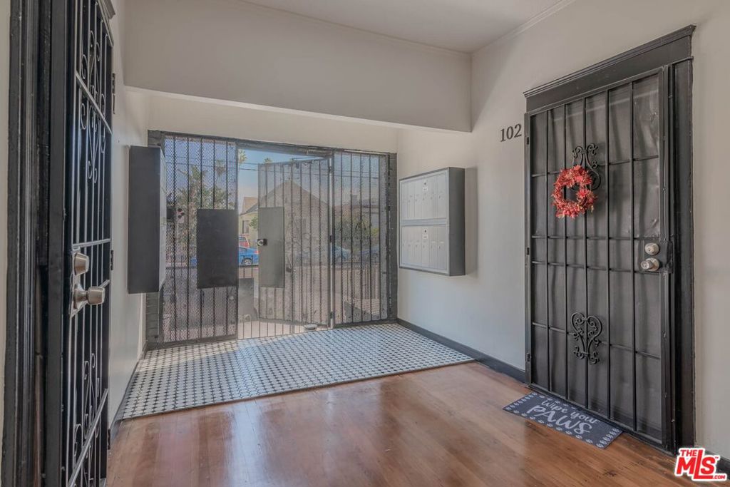 main property photo 13