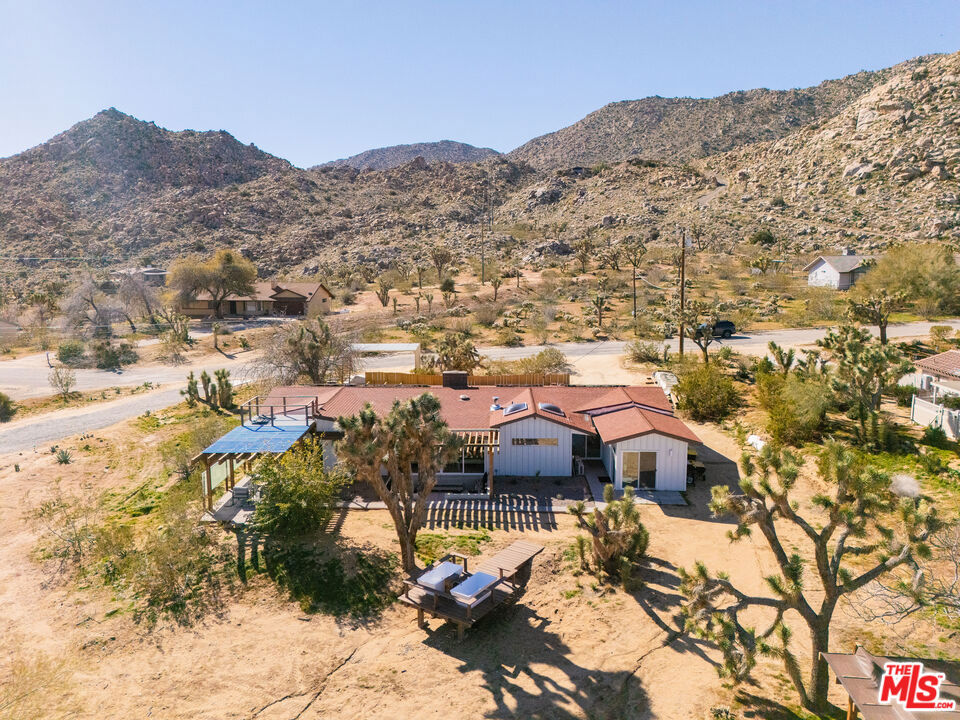 main property photo 13