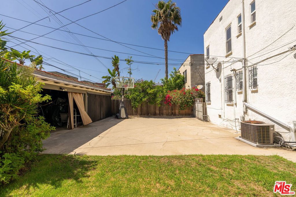 main property photo 32