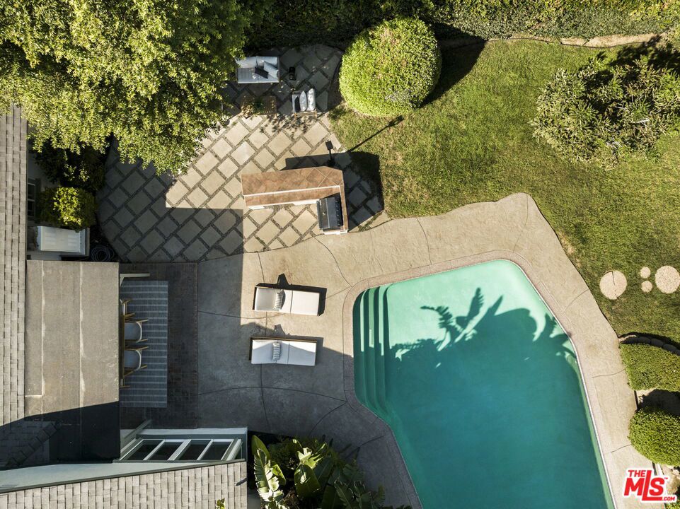 main property photo 54
