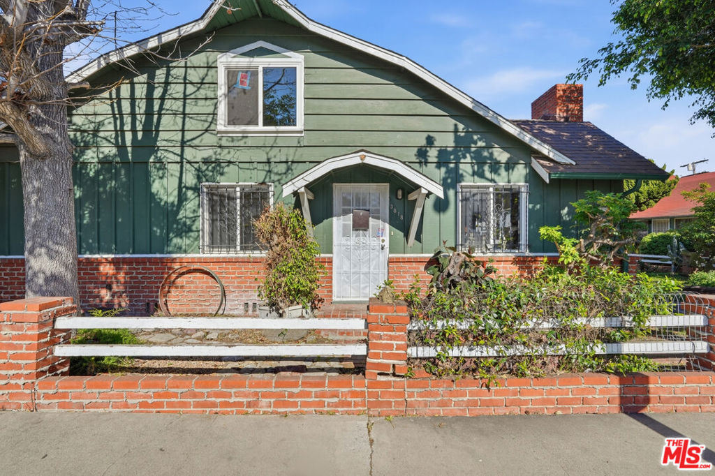 main property photo 2