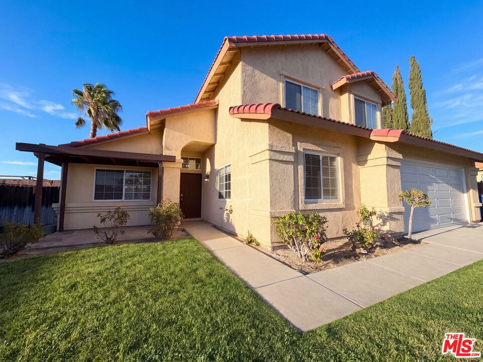 main property photo 16