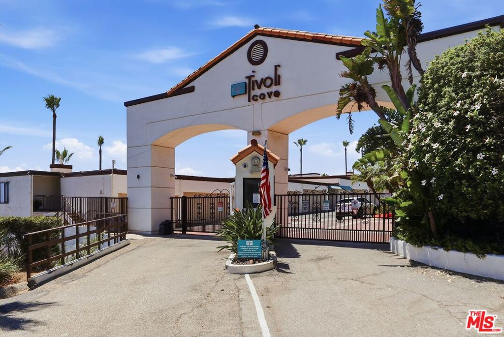 main property photo 0