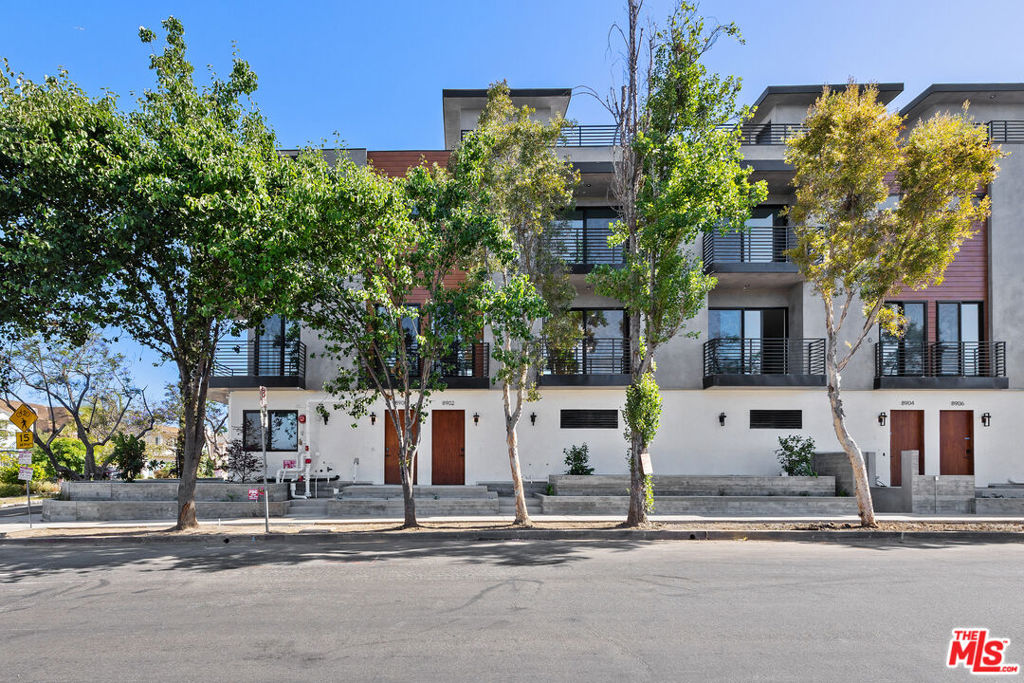 main property photo 25
