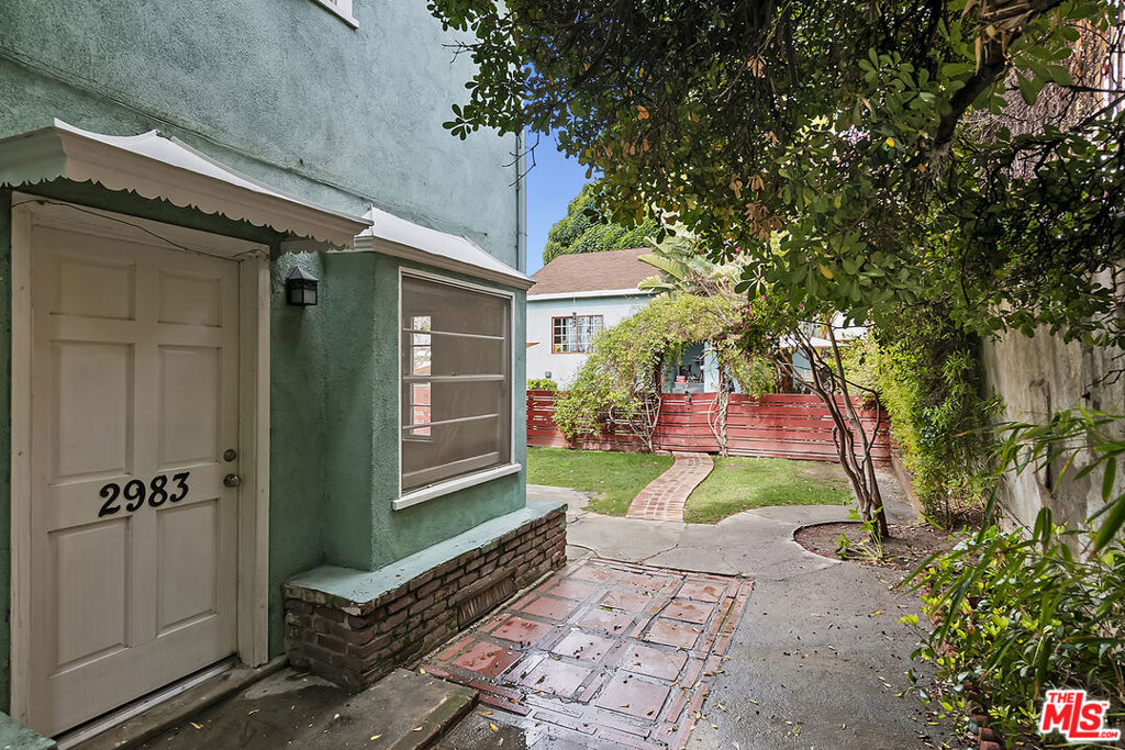 main property photo 0