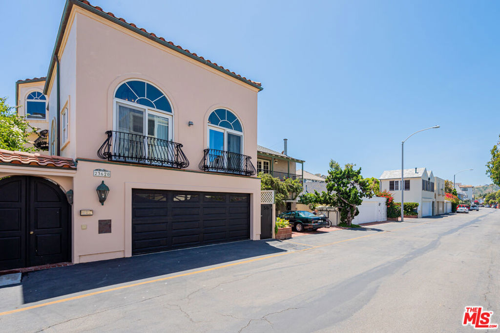 main property photo 59