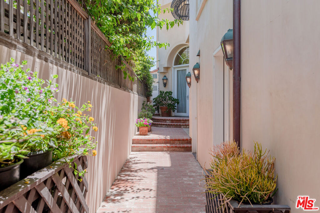 main property photo 63