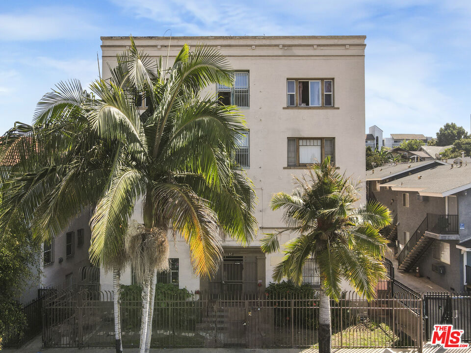 main property photo 0