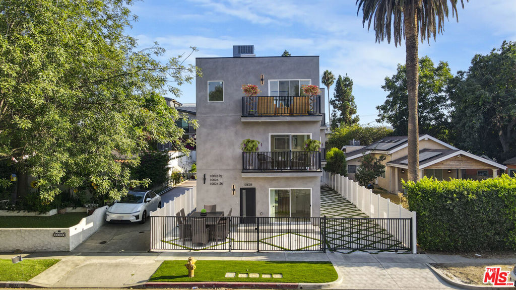 main property photo 0