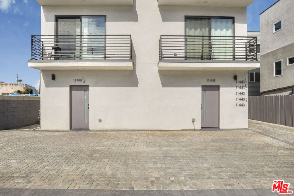 main property photo 25