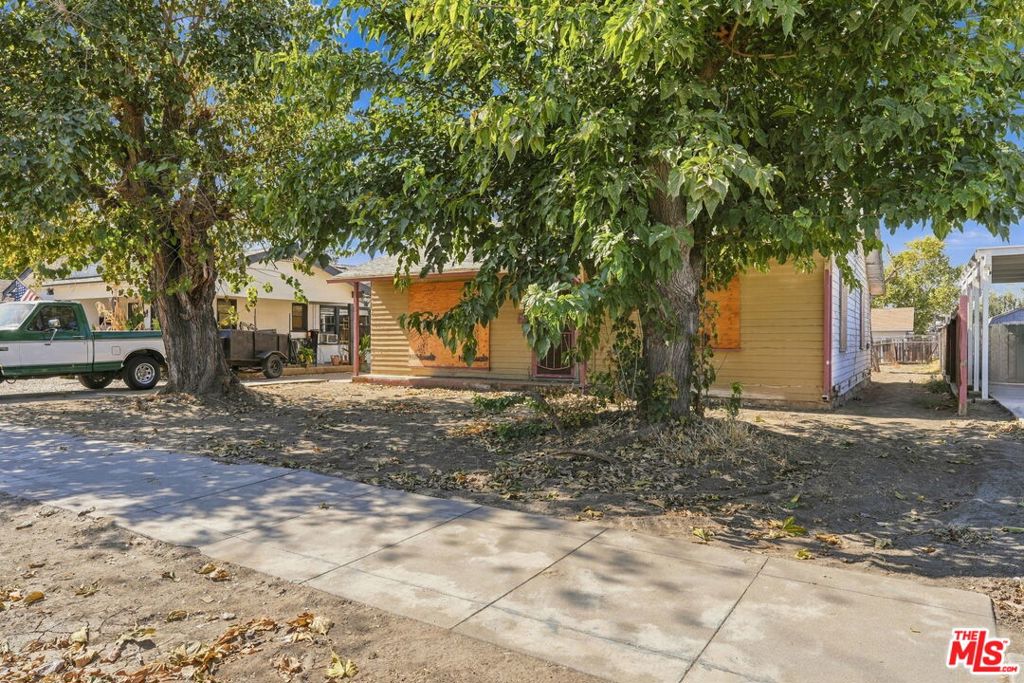 main property photo 2
