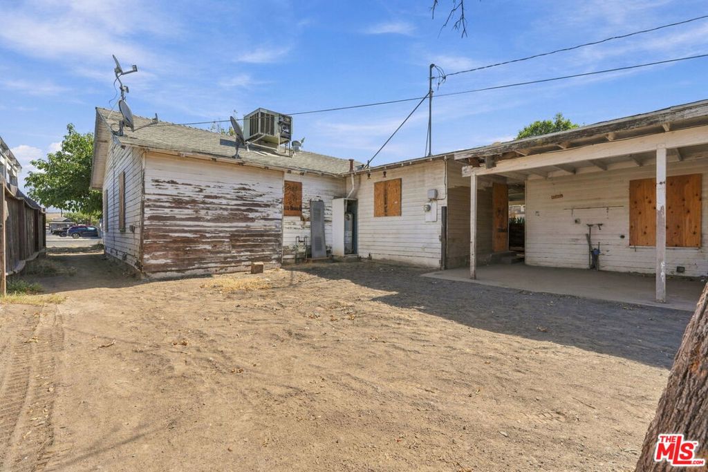 main property photo 20