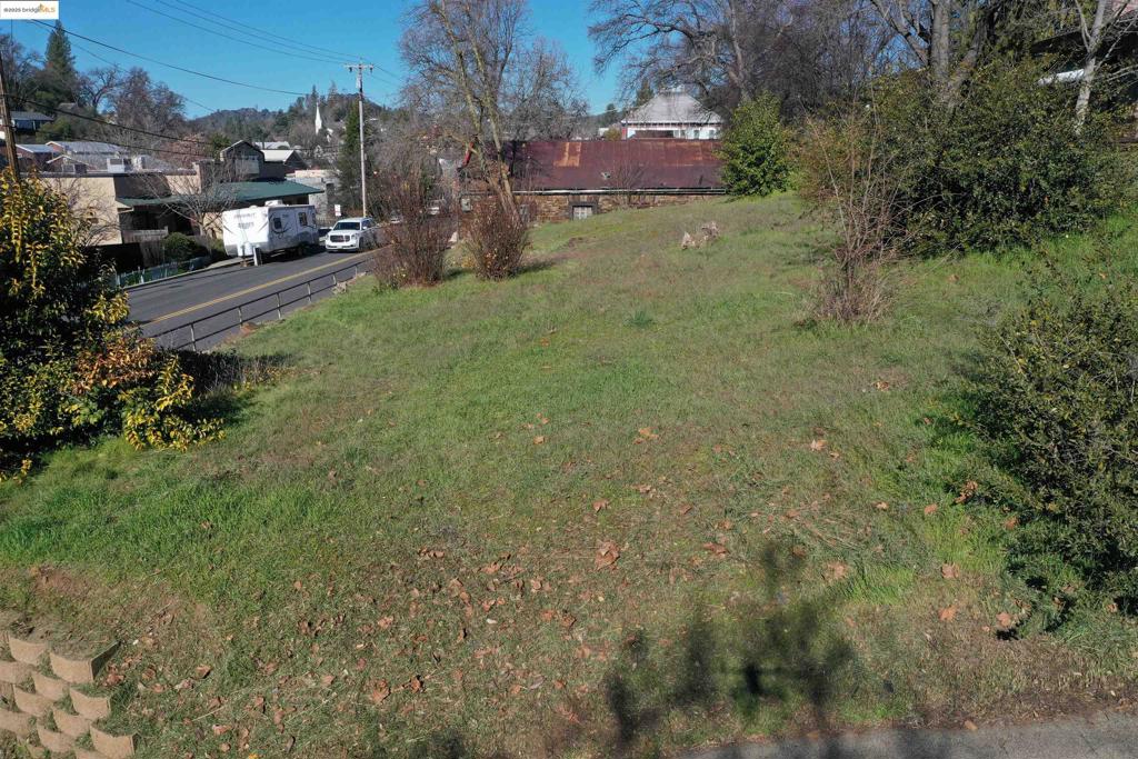 main property photo 14