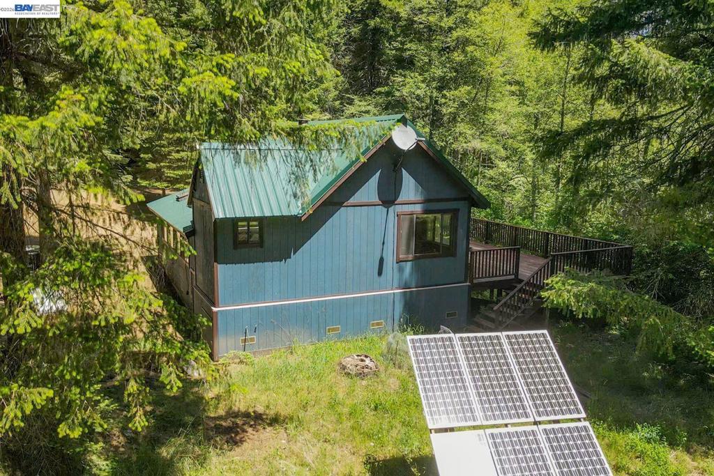 main property photo 33