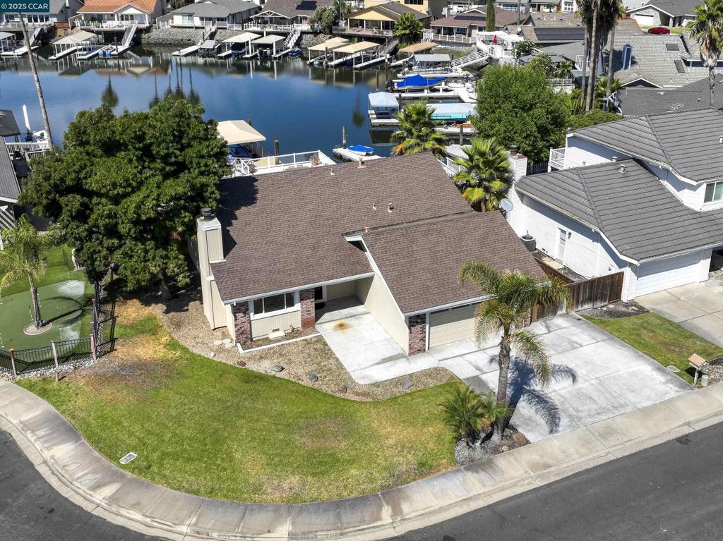 main property photo 45