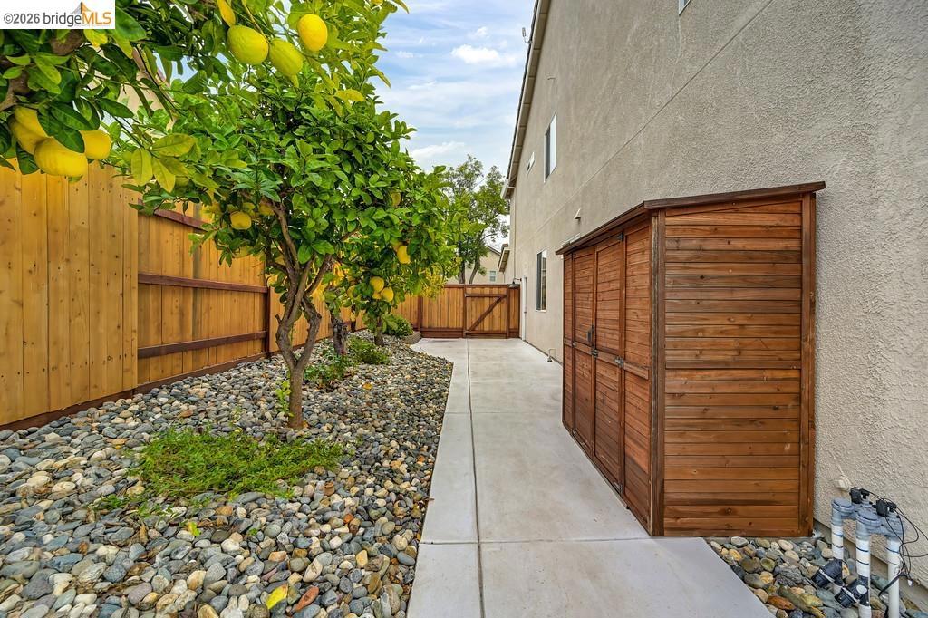 main property photo 43