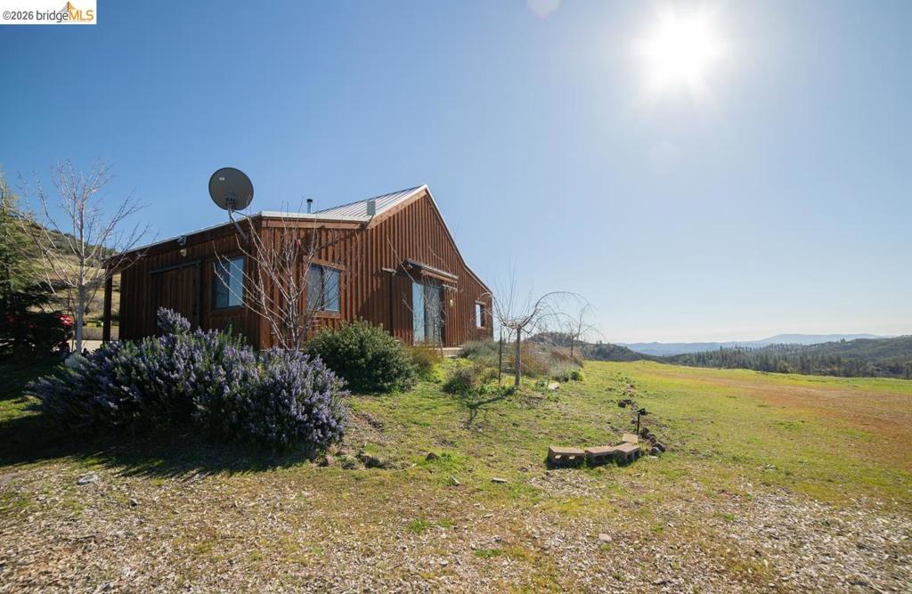 main property photo 28