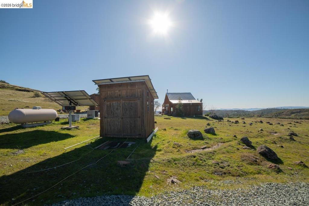 main property photo 30
