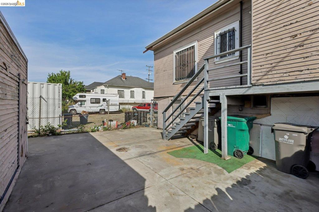main property photo 29