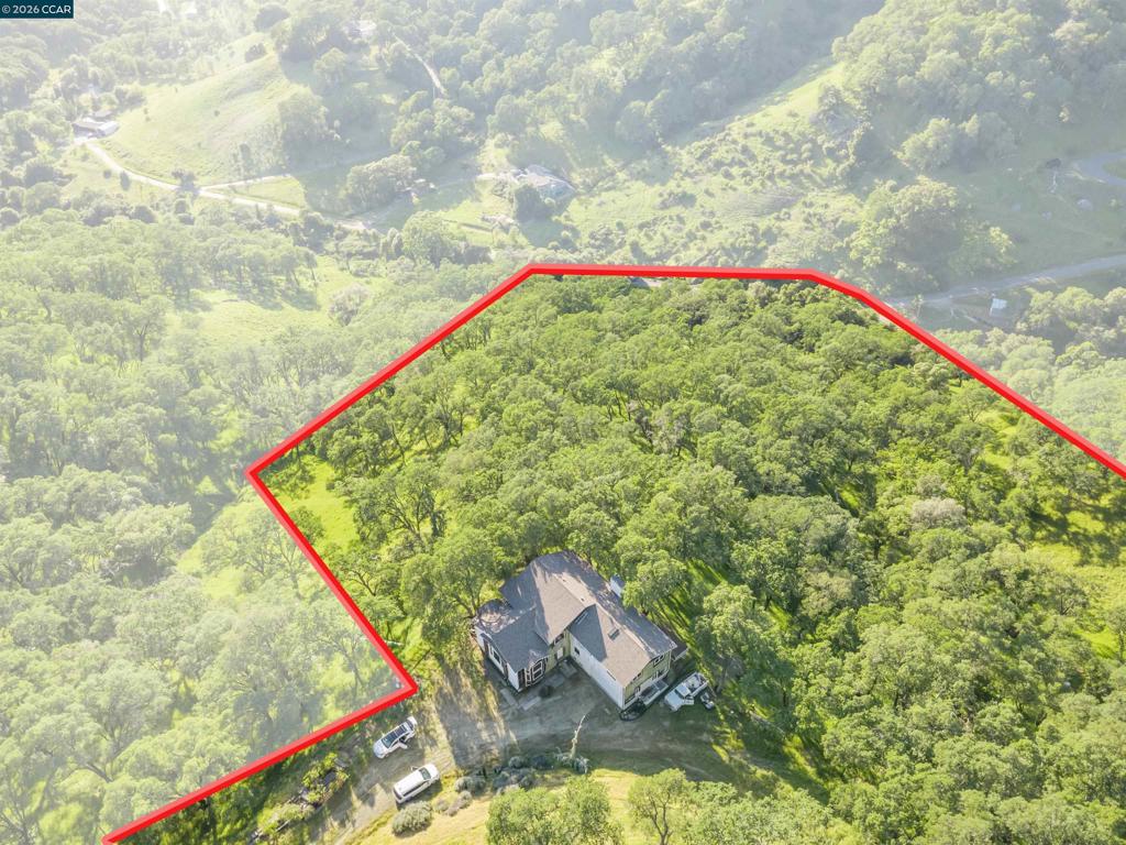 main property photo 50
