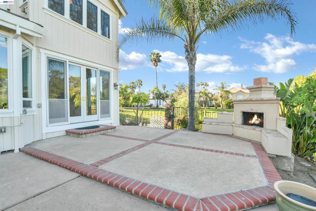 main property photo 45