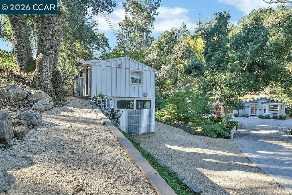 main property photo 54