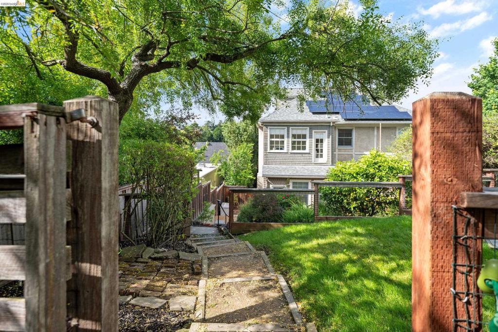 main property photo 68