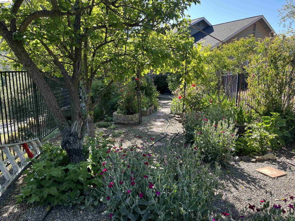 main property photo 60