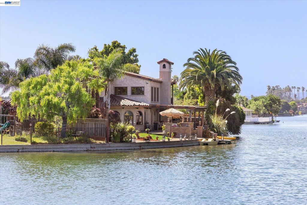main property photo 90