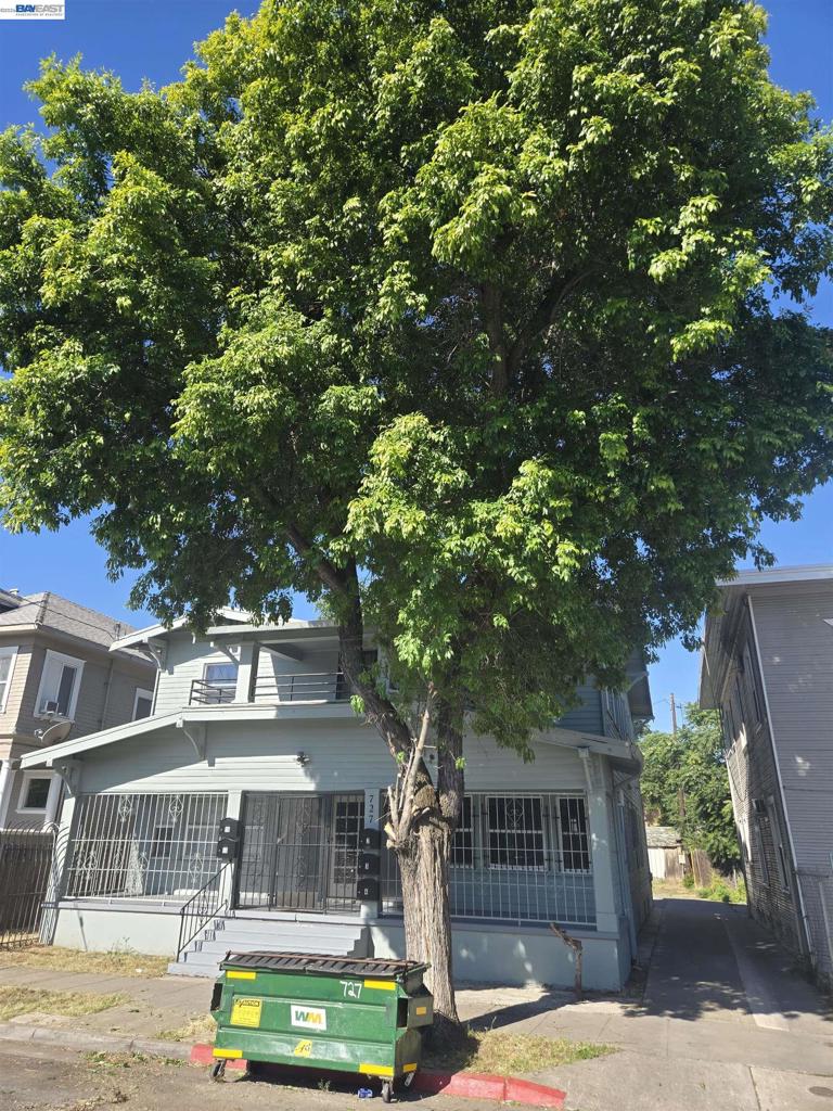 main property photo 25