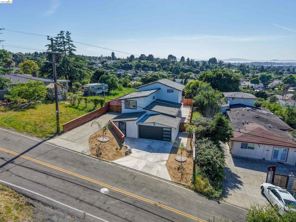 main property photo 77