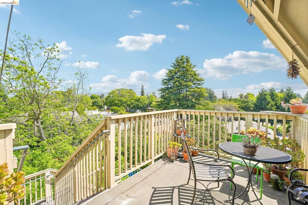 main property photo 65