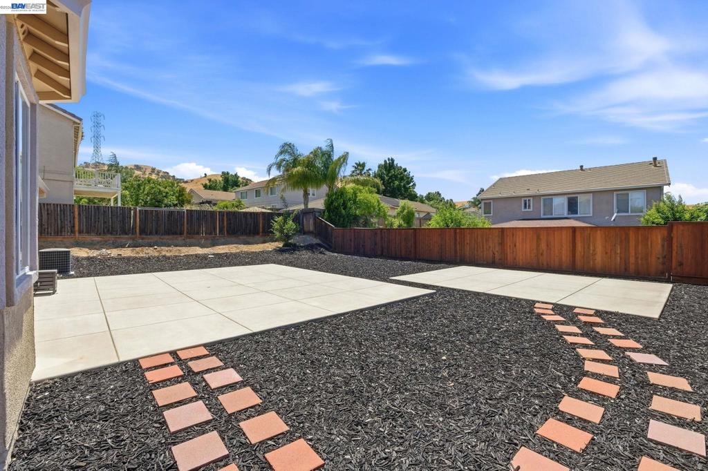 main property photo 77
