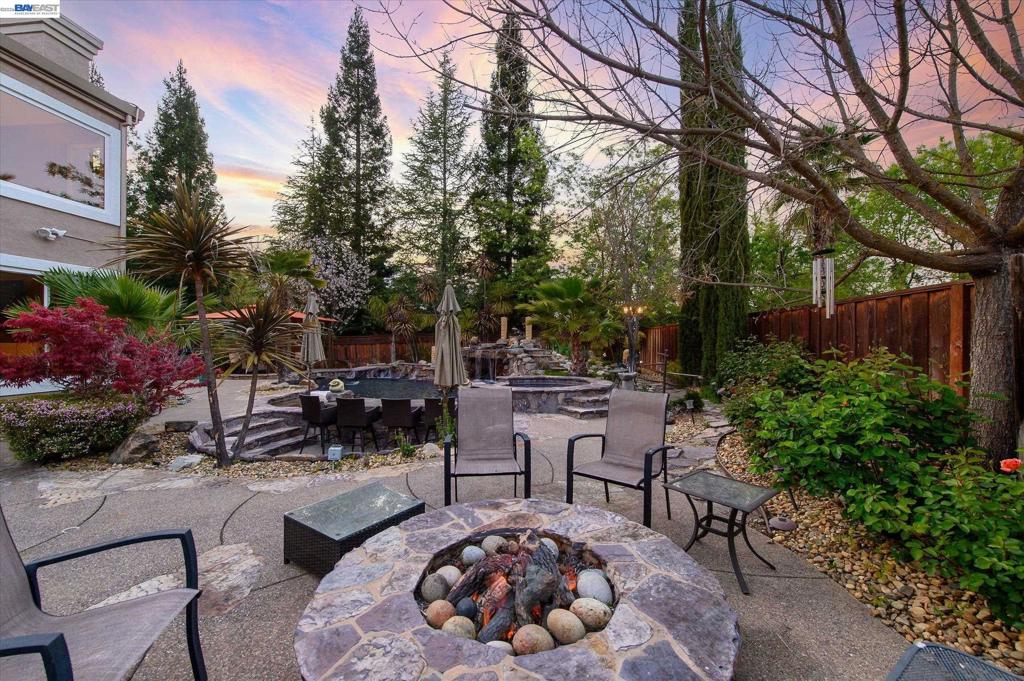 main property photo 59