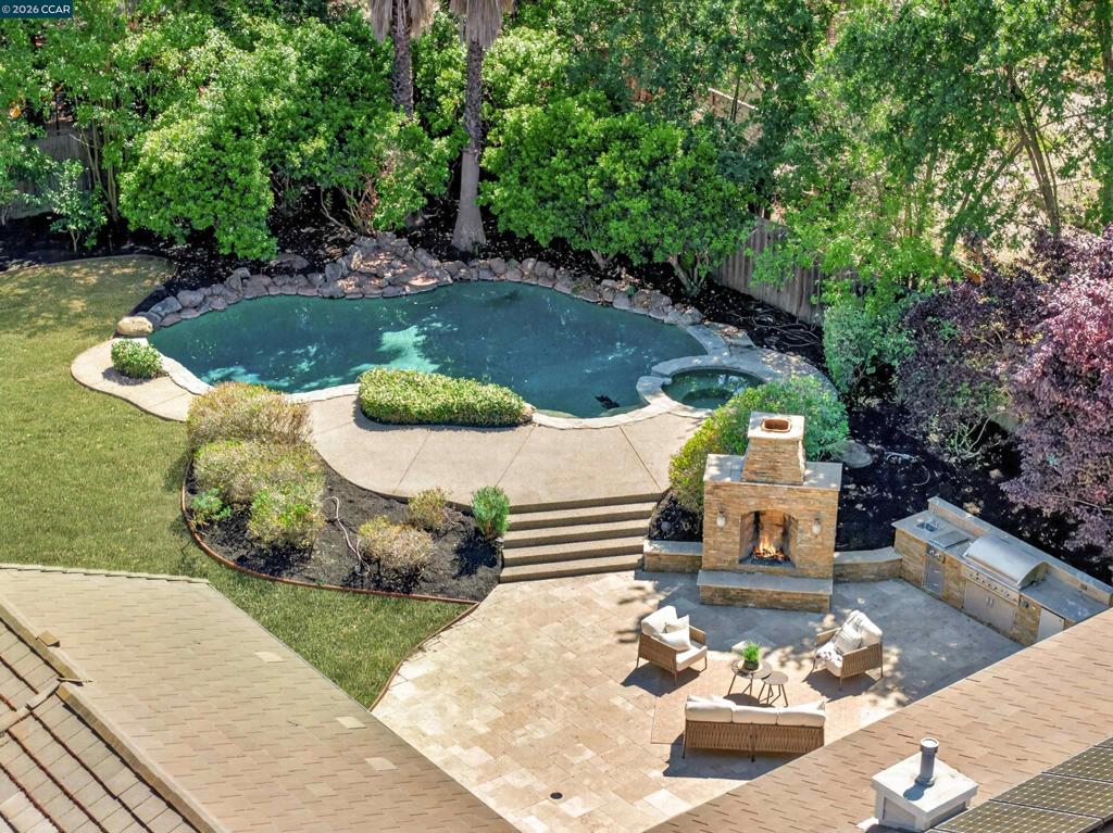 main property photo 61