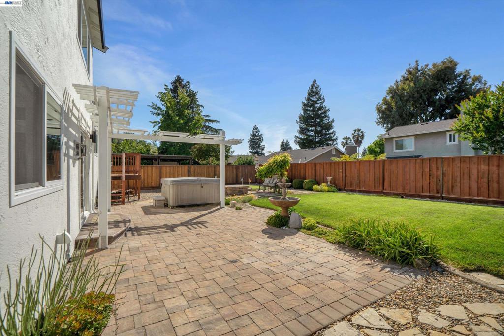 main property photo 44